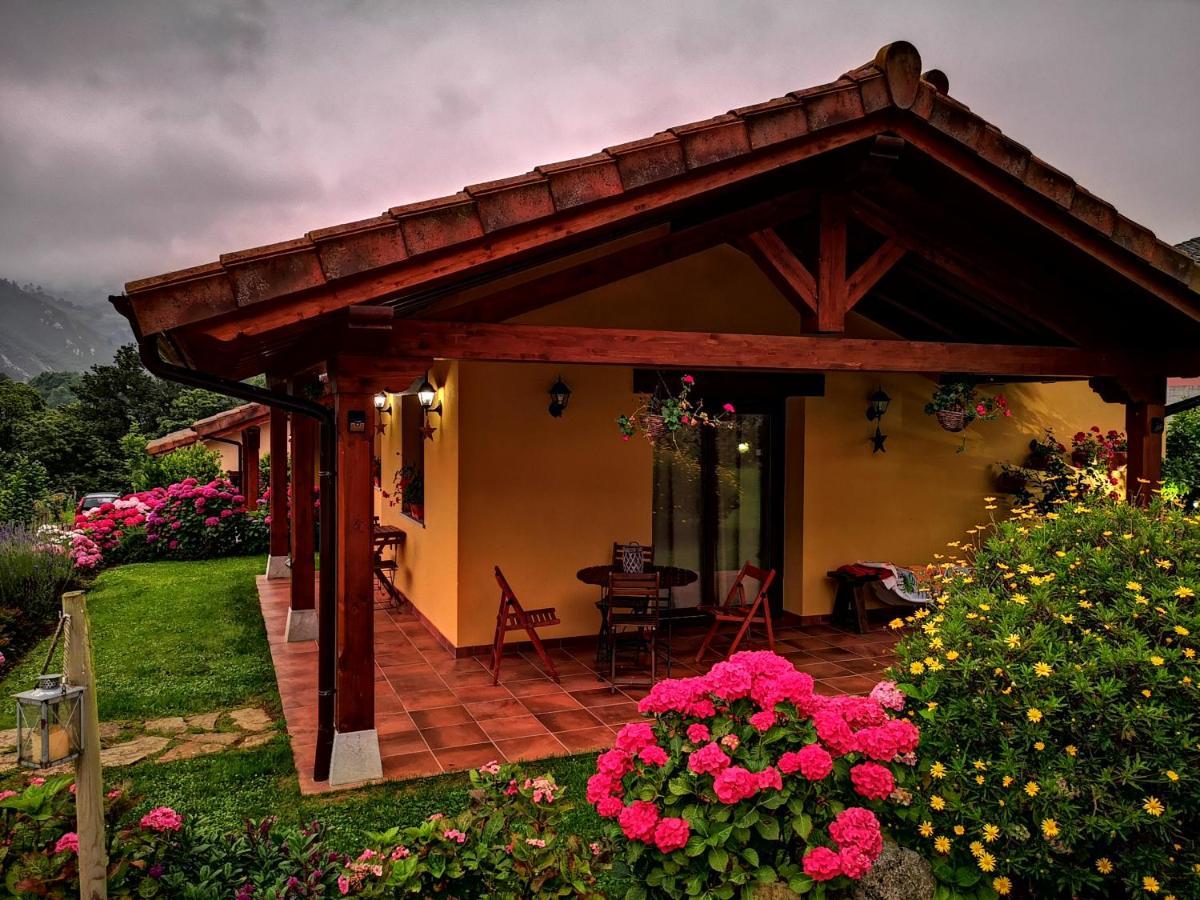 Casas Rurales Entrecastanos Onís Exterior foto
