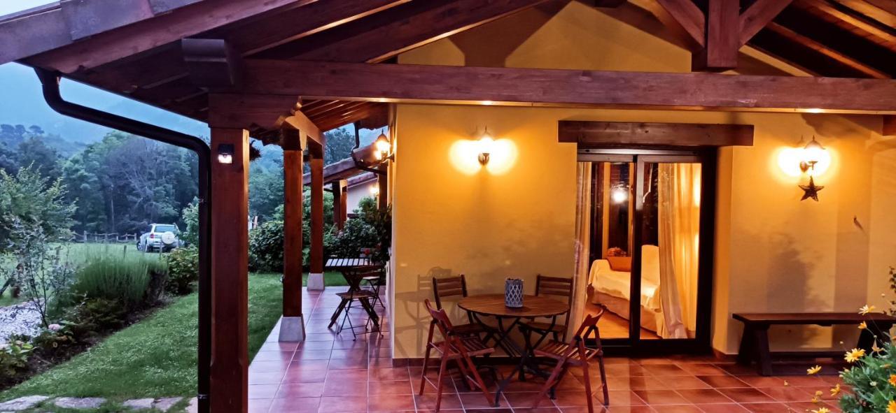 Casas Rurales Entrecastanos Onís Exterior foto